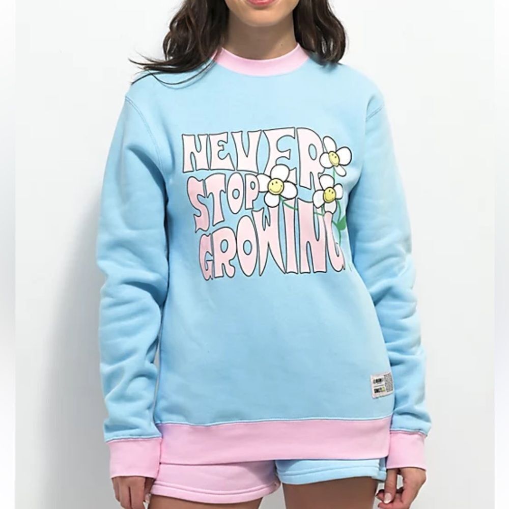 Samii Ryan Smiley Never Stop Pink & Blue Crewneck Sweatshirt Women’s Medium